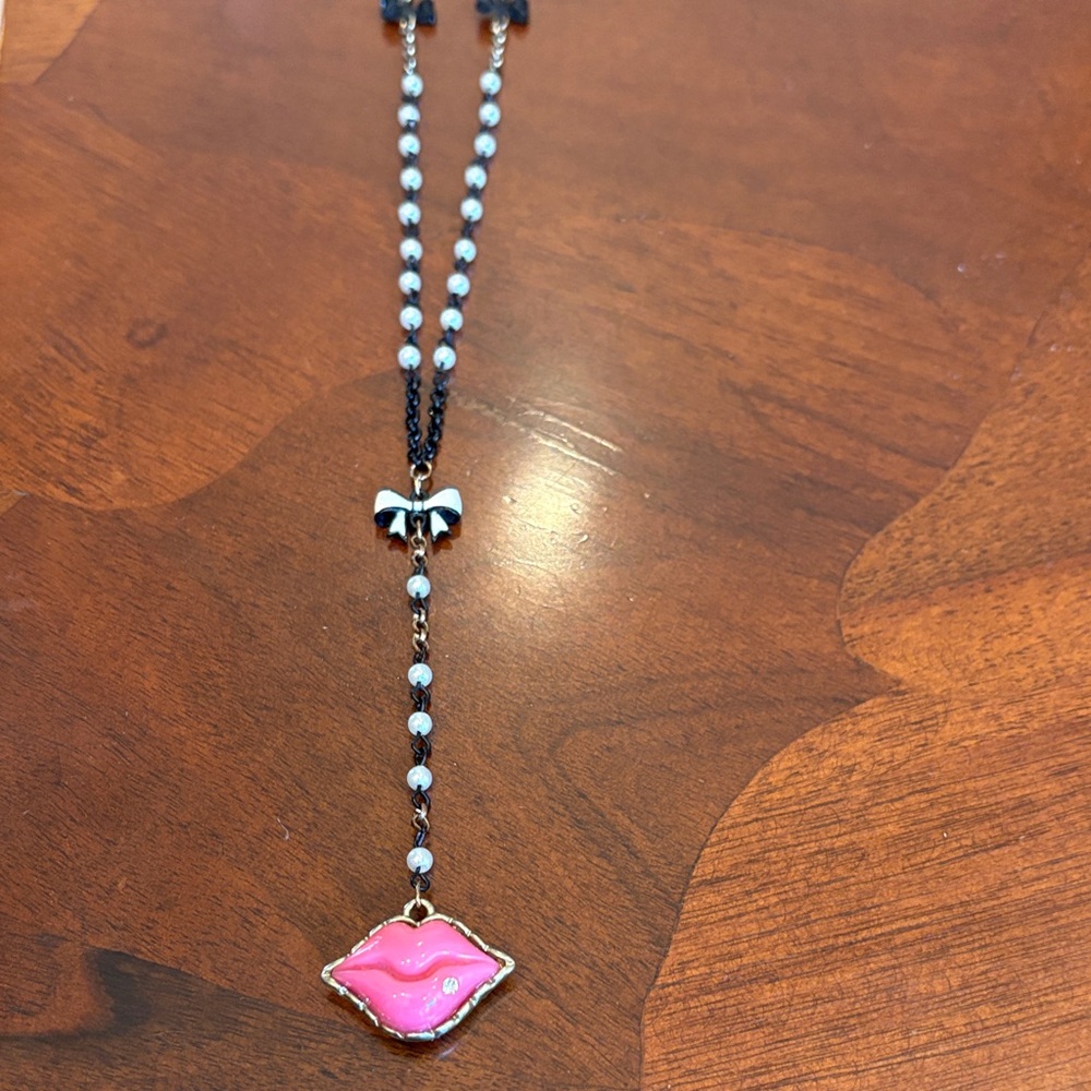 Betsey Johnson Pink Lips Pendant Necklace